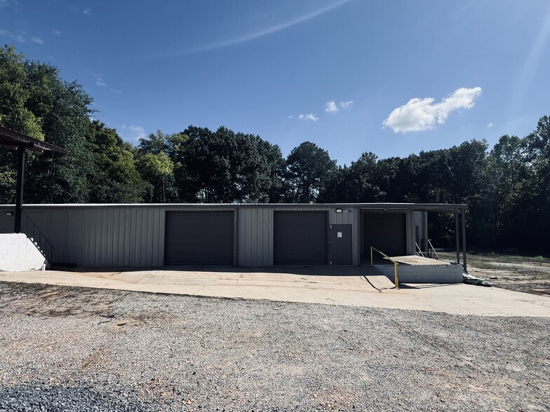 3300 Atlanta Hwy, Montgomery, AL for lease - Building Photo - Image 1 of 14