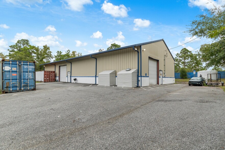 17360 Necklace Warbler, Brooksville, FL for sale - Building Photo - Image 1 of 1