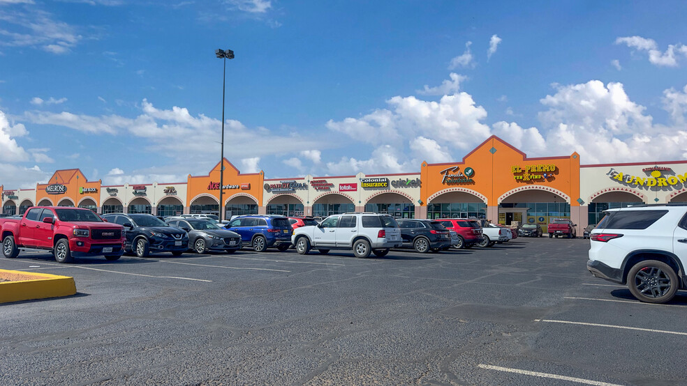 10600-10760 North Loop Rd, El Paso, TX for lease - Building Photo - Image 1 of 8