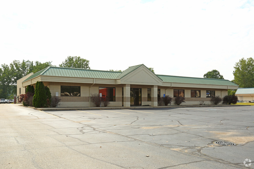 2324 Brooklyn Rd, Jackson, MI for sale - Primary Photo - Image 1 of 1