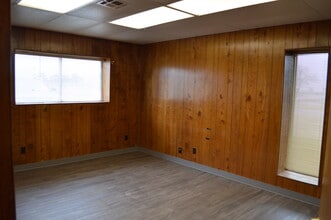 1709 Enterprise Blvd, Pauls Valley, OK for sale Interior Photo- Image 2 of 6