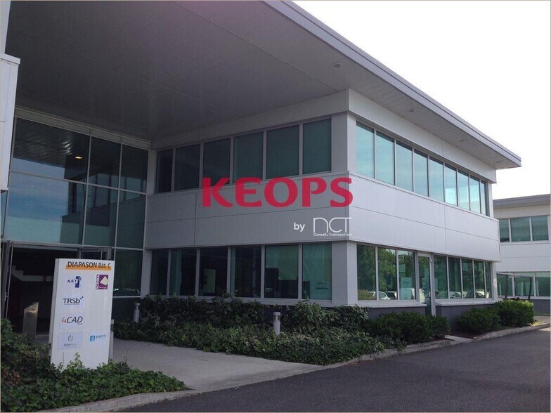 Office in Labège for lease - Building Photo - Image 3 of 6