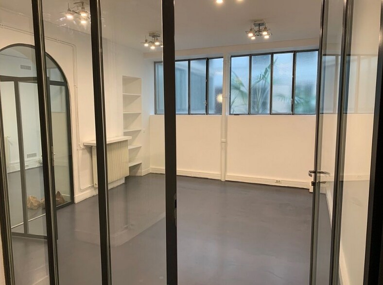 51 Bis Rue Sainte-Anne, Paris for lease - Building Photo - Image 2 of 6