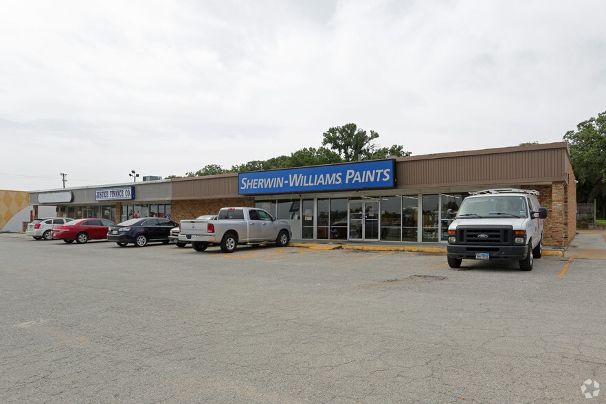 5020-5026 E Lancaster Ave, Fort Worth, TX for sale - Building Photo - Image 3 of 7