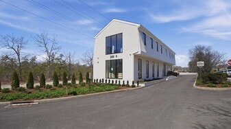 200 W Montauk Hwy, Hampton Bays NY - Office Space