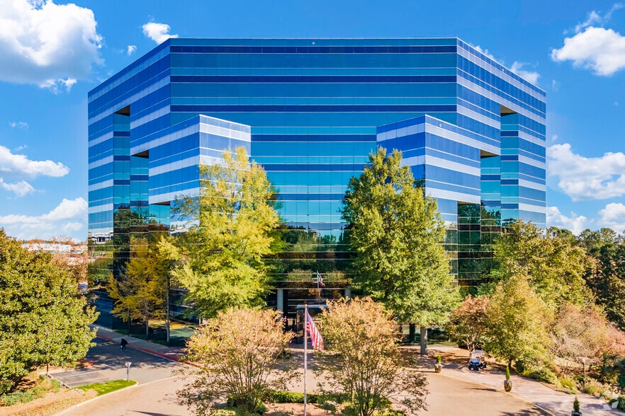 3700 Crestwood Pky NW, Duluth, GA for lease - Primary Photo - Image 1 of 19