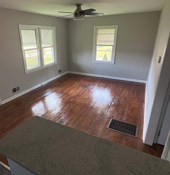 8897 Asheville Hwy, Boiling Springs, SC for lease - Building Photo - Image 2 of 5