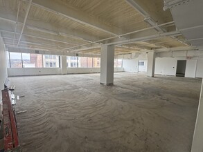 301 Main St, Paterson, NJ for lease Interior Photo- Image 2 of 2