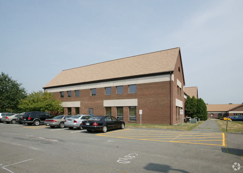 146 Hazard Ave, Enfield, CT for lease - Building Photo - Image 2 of 39