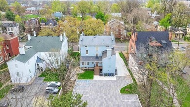 239 N Broadway, Lexington, KY for sale Interior Photo- Image 2 of 47