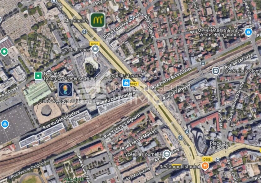 Retail in Colombes for lease - Building Photo - Image 2 of 4