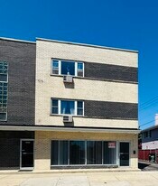 2052 Western Ave, Waukegan IL - Storefront Property