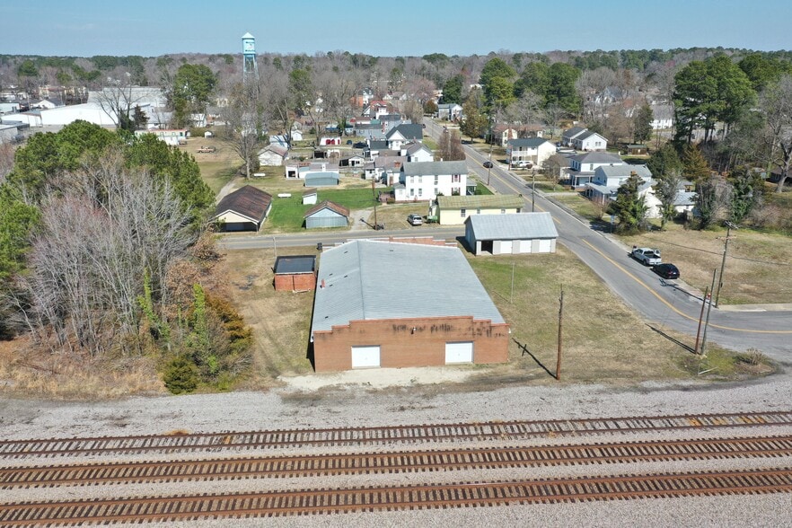 300 Wilson Ave, Wakefield Sussex, VA for sale - Building Photo - Image 2 of 38