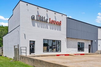 1223 US-412, Siloam Springs, AR for lease Interior Photo- Image 2 of 16