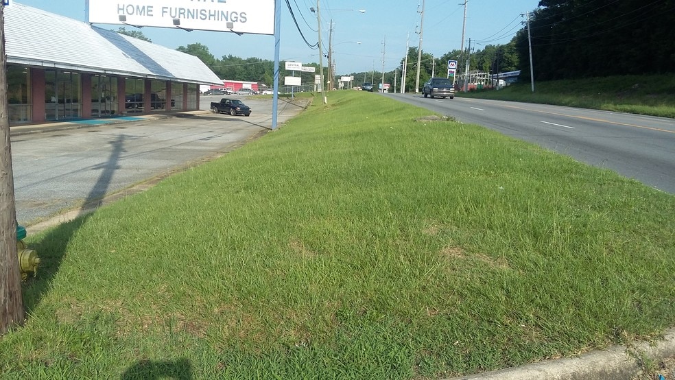 2711 US Highway 80 W, Phenix City, AL for sale - Building Photo - Image 3 of 22