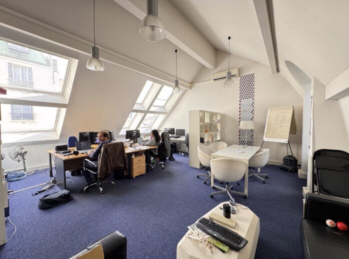 110 Rue De La Jonquière, Paris for lease Interior Photo- Image 1 of 1