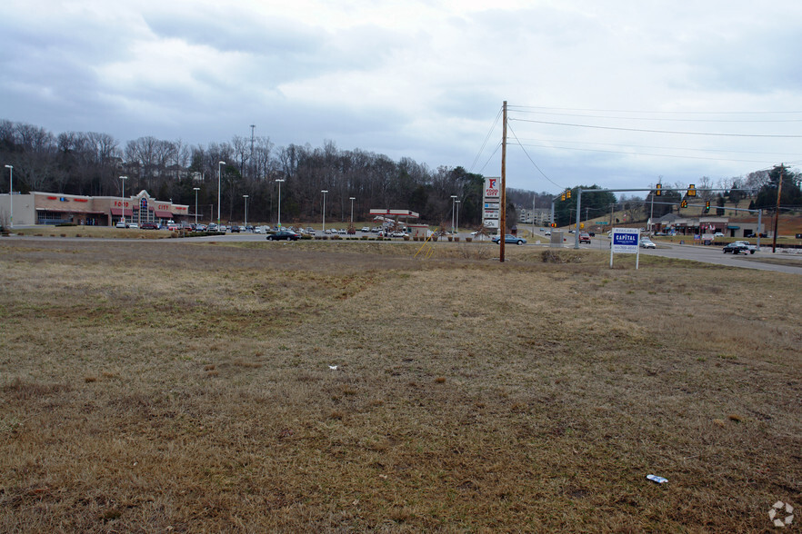 9645 Middlebrook Pike, Knoxville, TN for sale - Primary Photo - Image 1 of 1