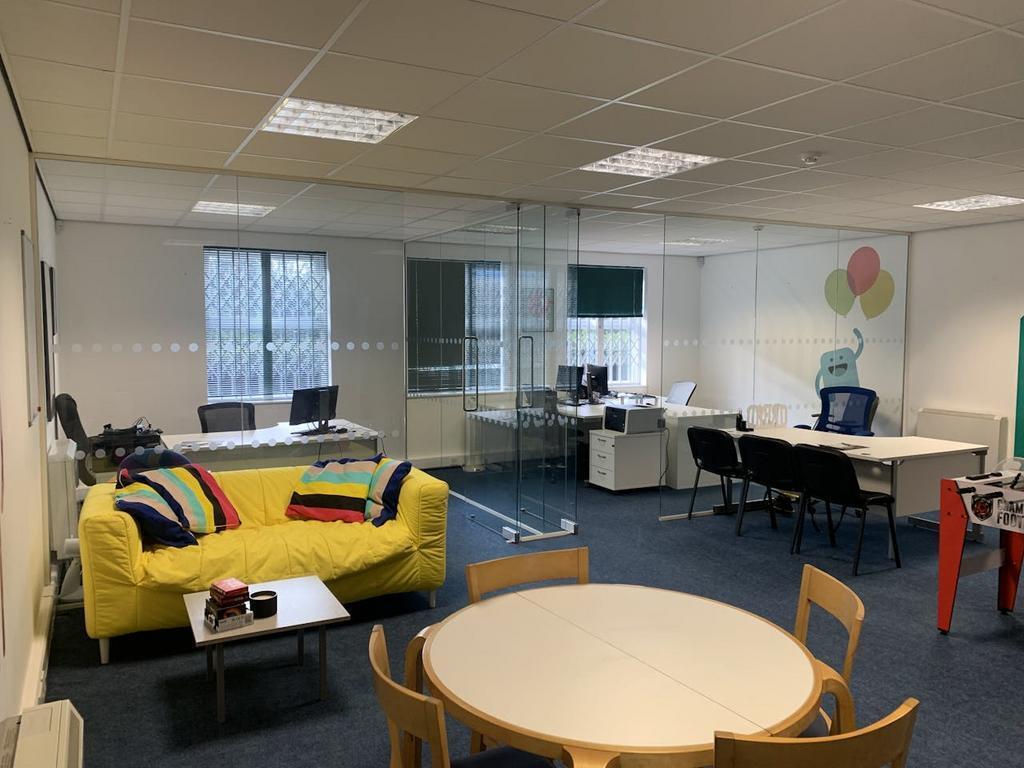 Wheatstone Ct, Quedgeley for lease Interior Photo- Image 1 of 10