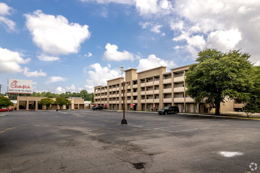 650 Cherokee Ln, West Columbia, SC for sale - Primary Photo - Image 1 of 1