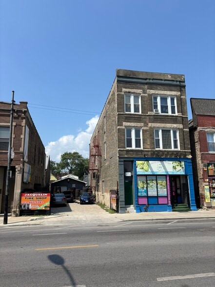 2338 S Kedzie Ave, Chicago, IL for sale - Building Photo - Image 1 of 5