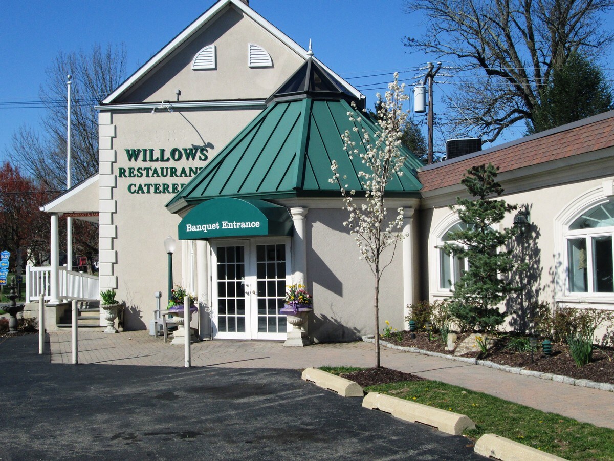 288 Asbury Anderson Rd, Asbury, NJ 08802 The Willows Restaurant