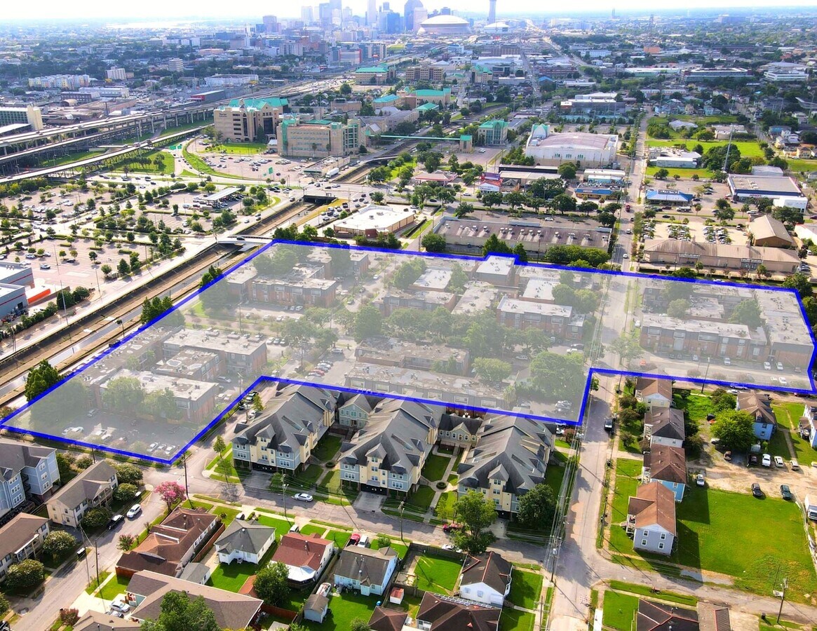 8200 Palmetto St, New Orleans, LA 70118