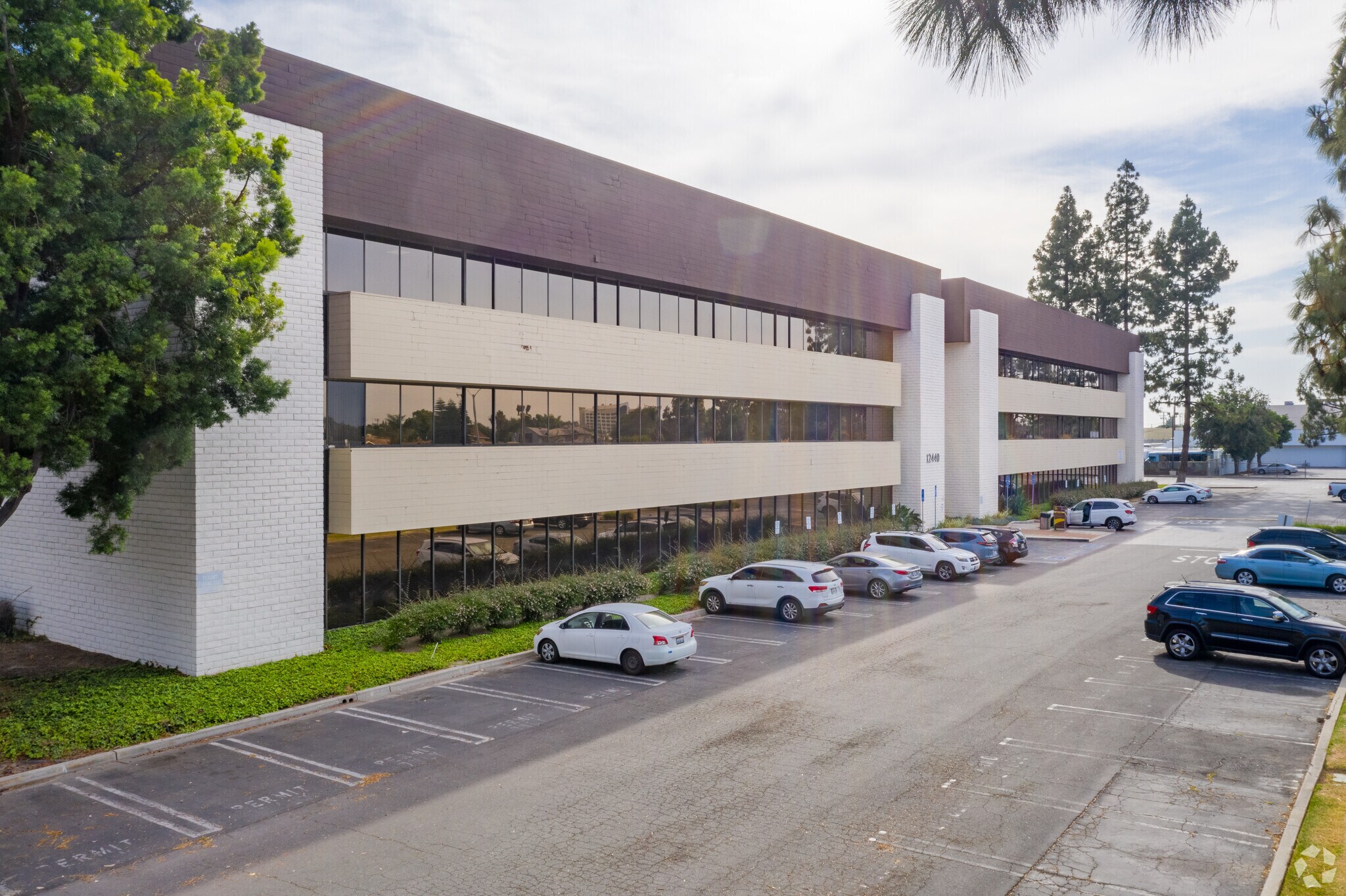 12440 Firestone Blvd, Norwalk, CA 90650 Saddleback Square