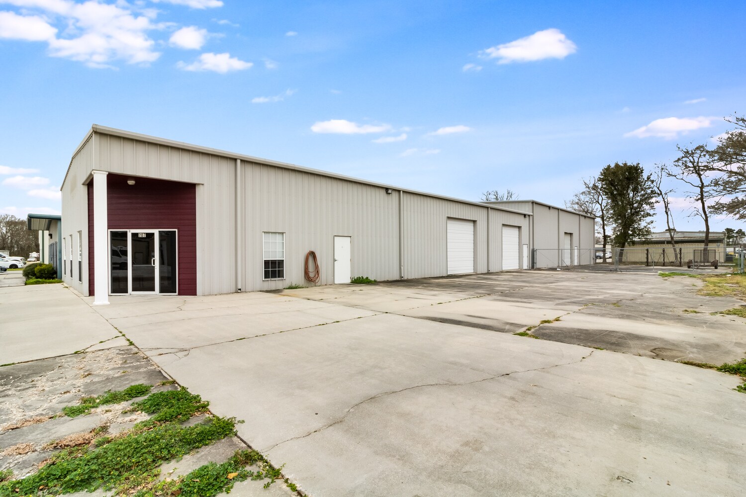 207 Hulco Dr, Scott, LA for sale Building Photo- Image 1 of 1