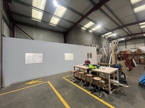 Turnpike Clos, Grantham for lease Interior Photo- Image 2 of 4