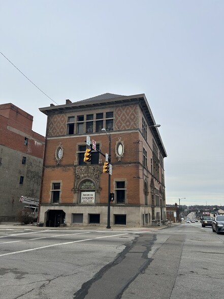 136-138 E High St, Springfield, OH for sale - Building Photo - Image 3 of 3