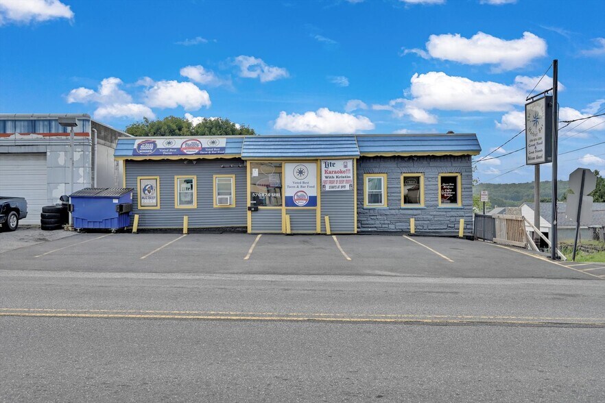 10 W Oak St, Frackville, PA 17931 Frackville Diner