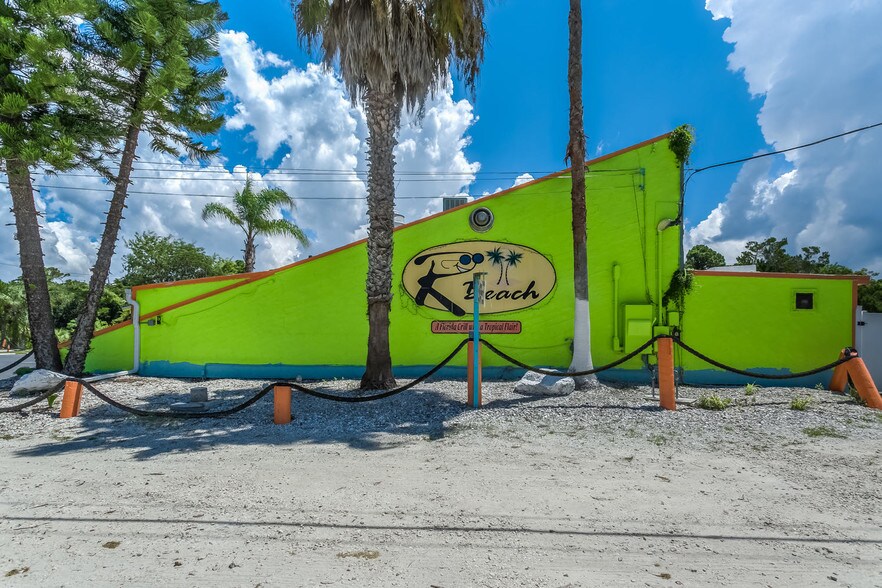 4054 Shoal Line Blvd, Hernando Beach, FL for sale - Primary Photo - Image 1 of 1