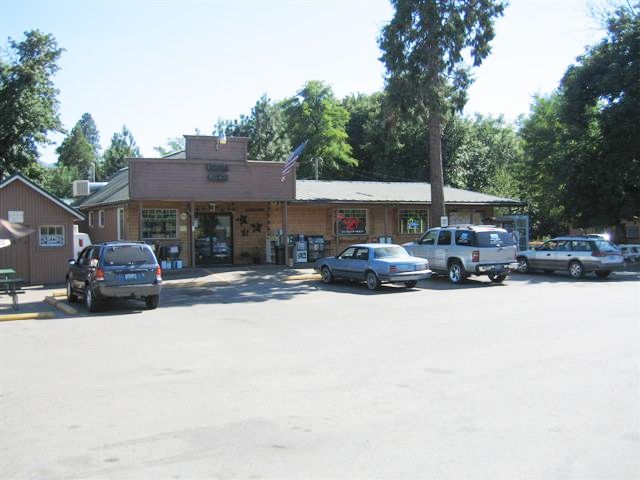 3175 Rogue River Hwy, Gold Hill, OR for sale Primary Photo- Image 1 of 1