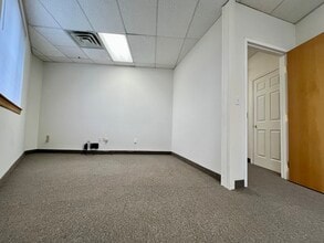 435 Newbury St, Danvers, MA for lease Interior Photo- Image 1 of 2