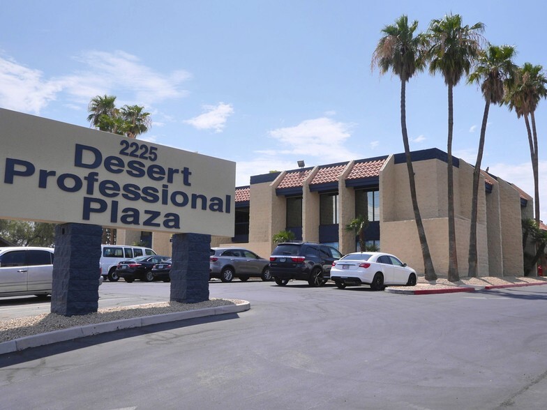 2225 E Flamingo Rd, Las Vegas, NV for lease Building Photo- Image 1 of 16