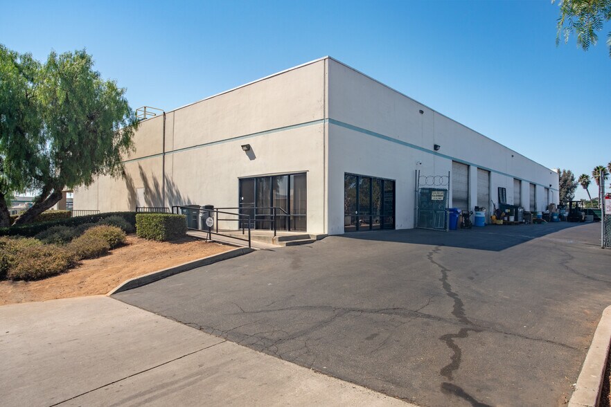 1377 Armorlite Dr, San Marcos, CA for sale - Building Photo - Image 3 of 6