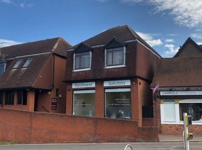 8-10 Station Approach, Gerrards Cross for sale - Primary Photo - Image 1 of 1