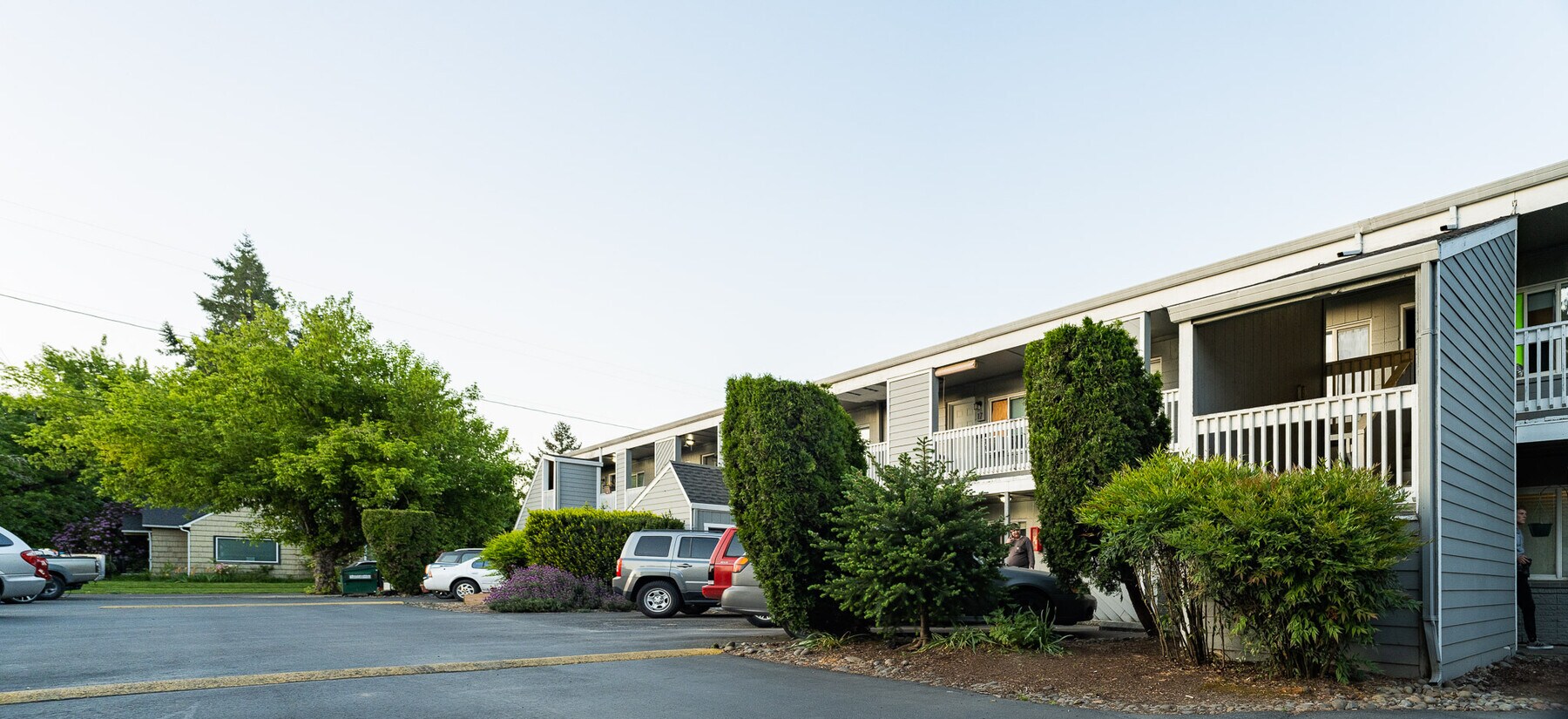 500 S River St, Newberg, OR 97132 Rivercrest Apartments