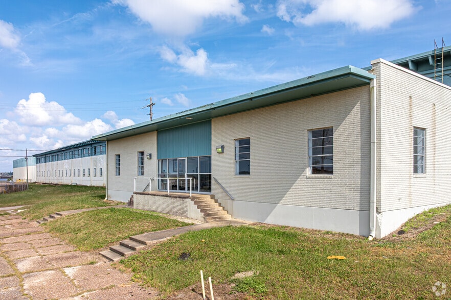 185 8th St, Biloxi, MS for lease - Building Photo - Image 3 of 7