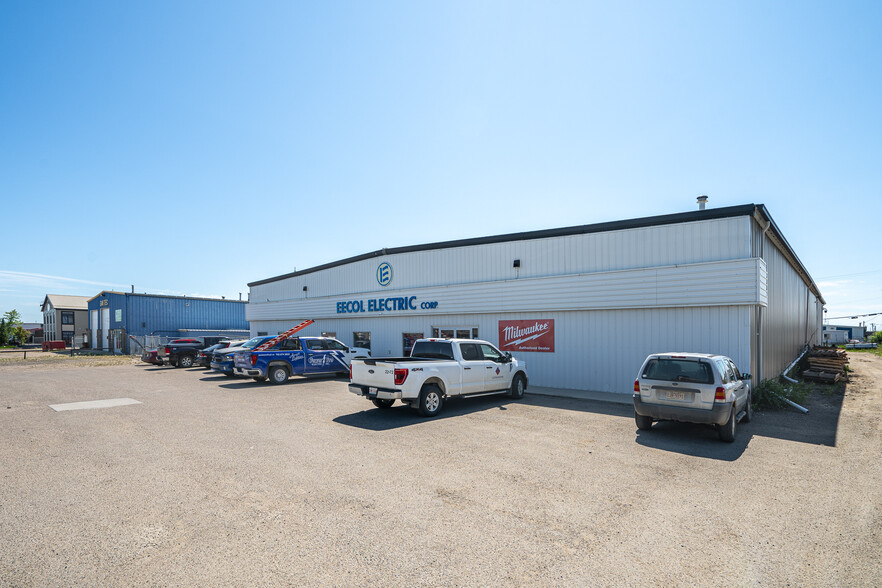 5213 63 St, Lloydminster, AB for sale - Building Photo - Image 2 of 8