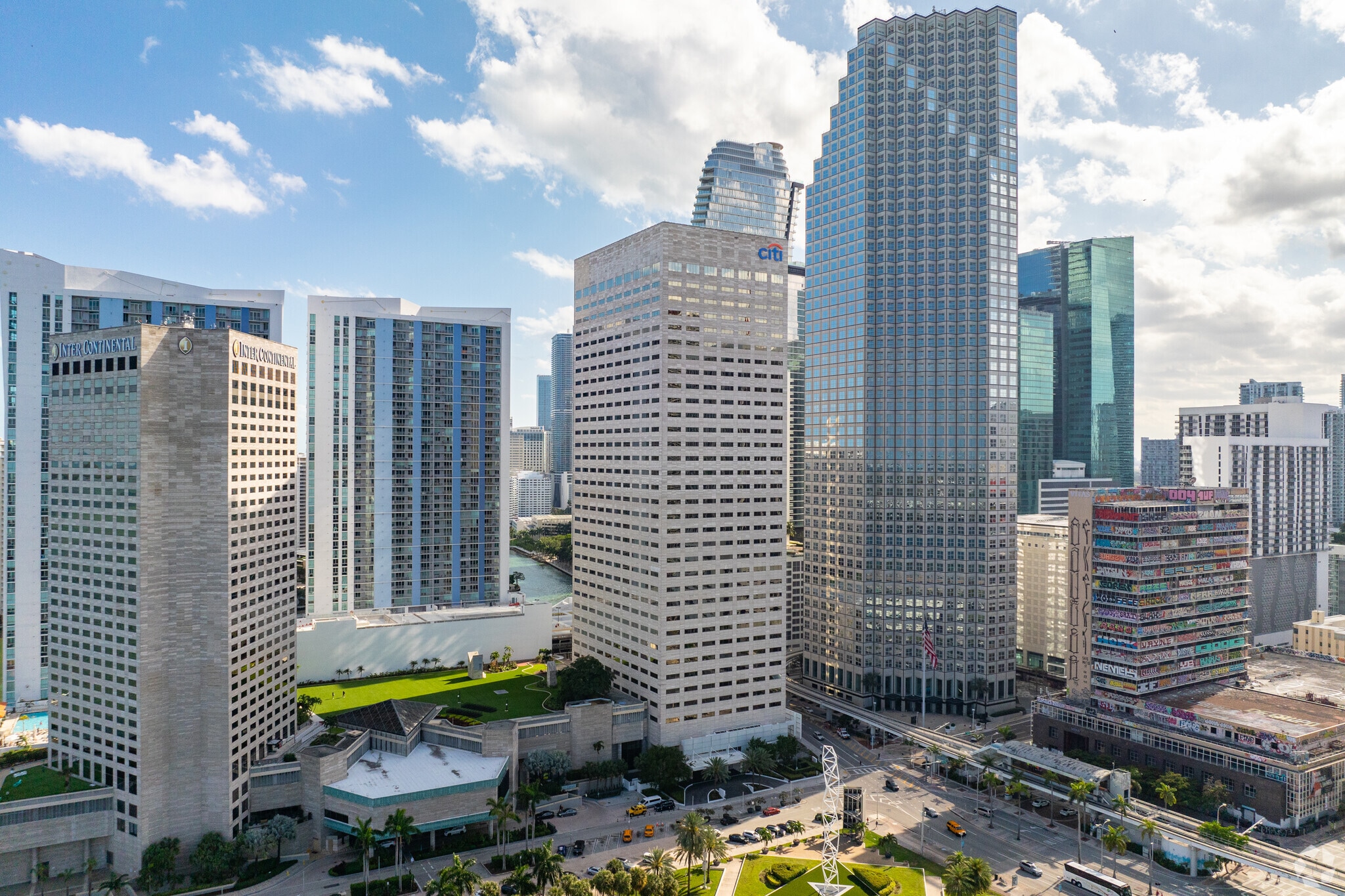 201 S Biscayne Blvd, Miami, FL for lease Primary Photo- Image 1 of 36