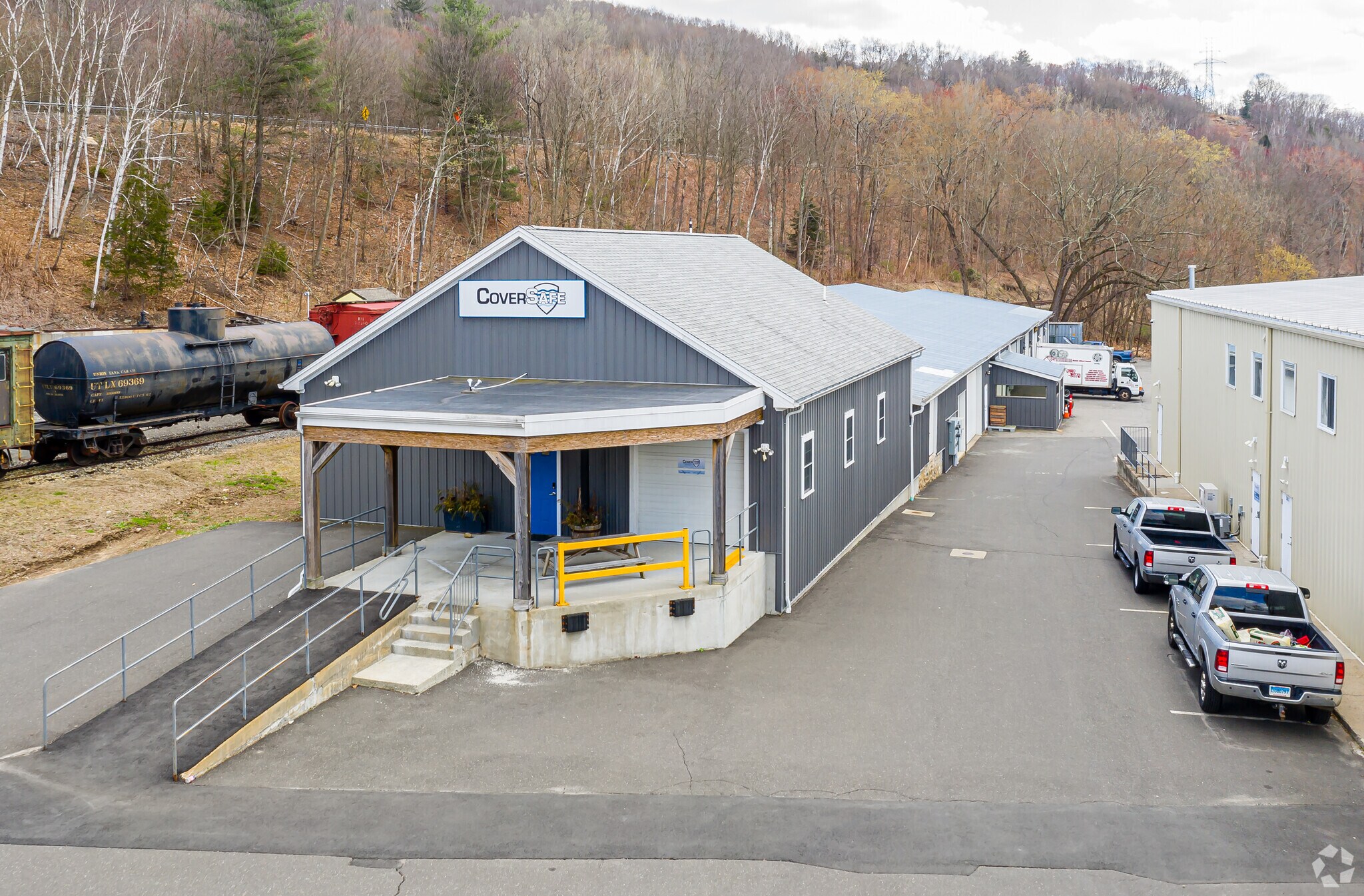 196 E Main St, Thomaston, CT for sale Primary Photo- Image 1 of 1