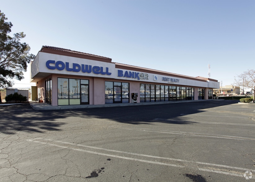 710-720 N China Lake Blvd, Ridgecrest, CA for lease - Primary Photo - Image 1 of 2