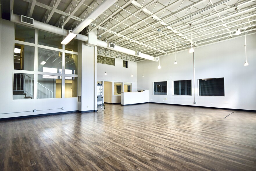 2801 SE 9th St, Portland, OR for lease - Building Photo - Image 3 of 25