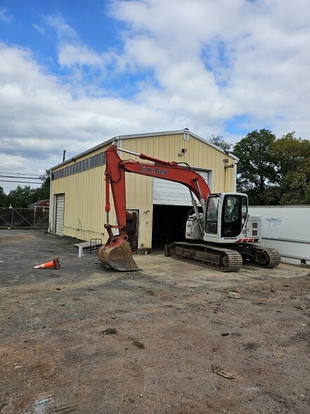 1511 New Market Ave, South Plainfield, NJ for sale - Building Photo - Image 2 of 6