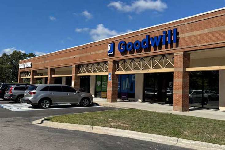 13015 Abercorn St, Savannah, GA for sale - Building Photo - Image 3 of 12