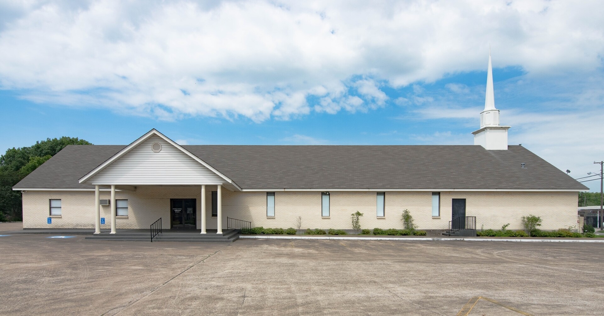 2217 W 7th Ave, Corsicana, TX for sale Primary Photo- Image 1 of 1