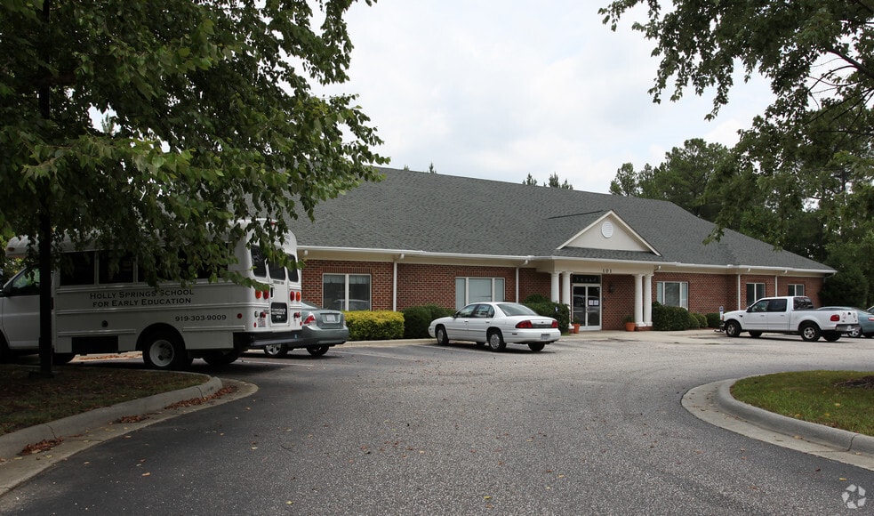 101 Arbor Creek Dr, Holly Springs, NC for sale - Building Photo - Image 2 of 2