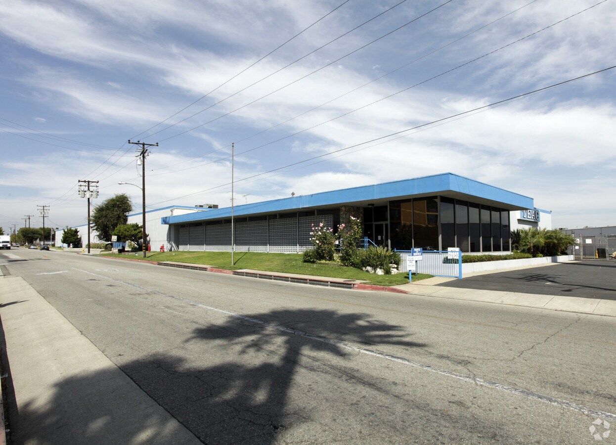 7733 Telegraph Rd, Montebello, CA 90640