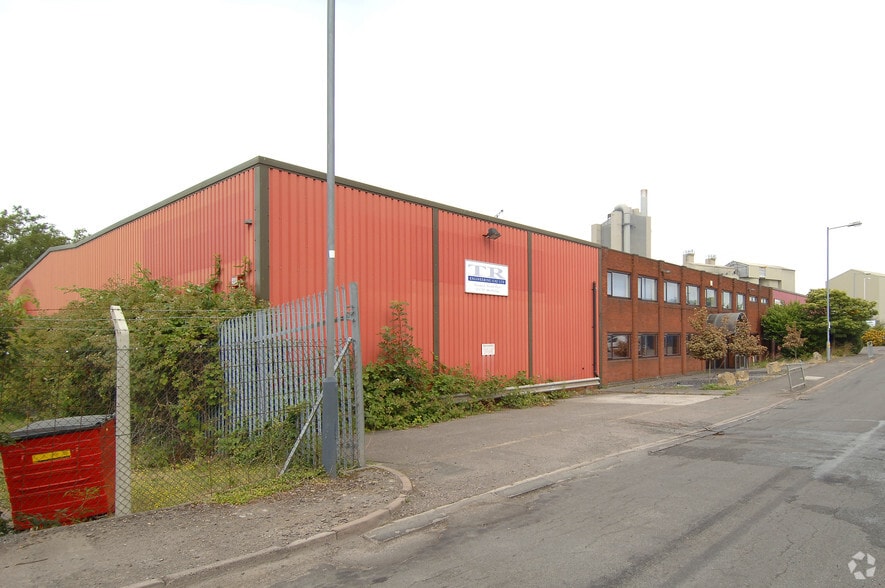 2-6 Upton Rd, Rugby for sale - Primary Photo - Image 1 of 1